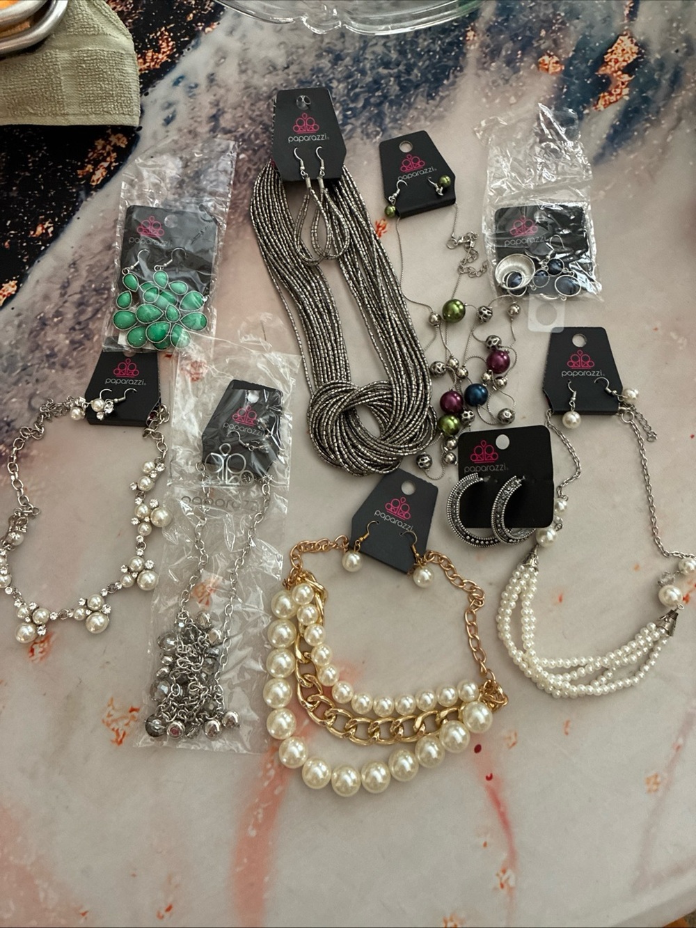 Lot/paparazzi Pearl & Multi-Chain Necklaces Set with Green and Multicolor Accent